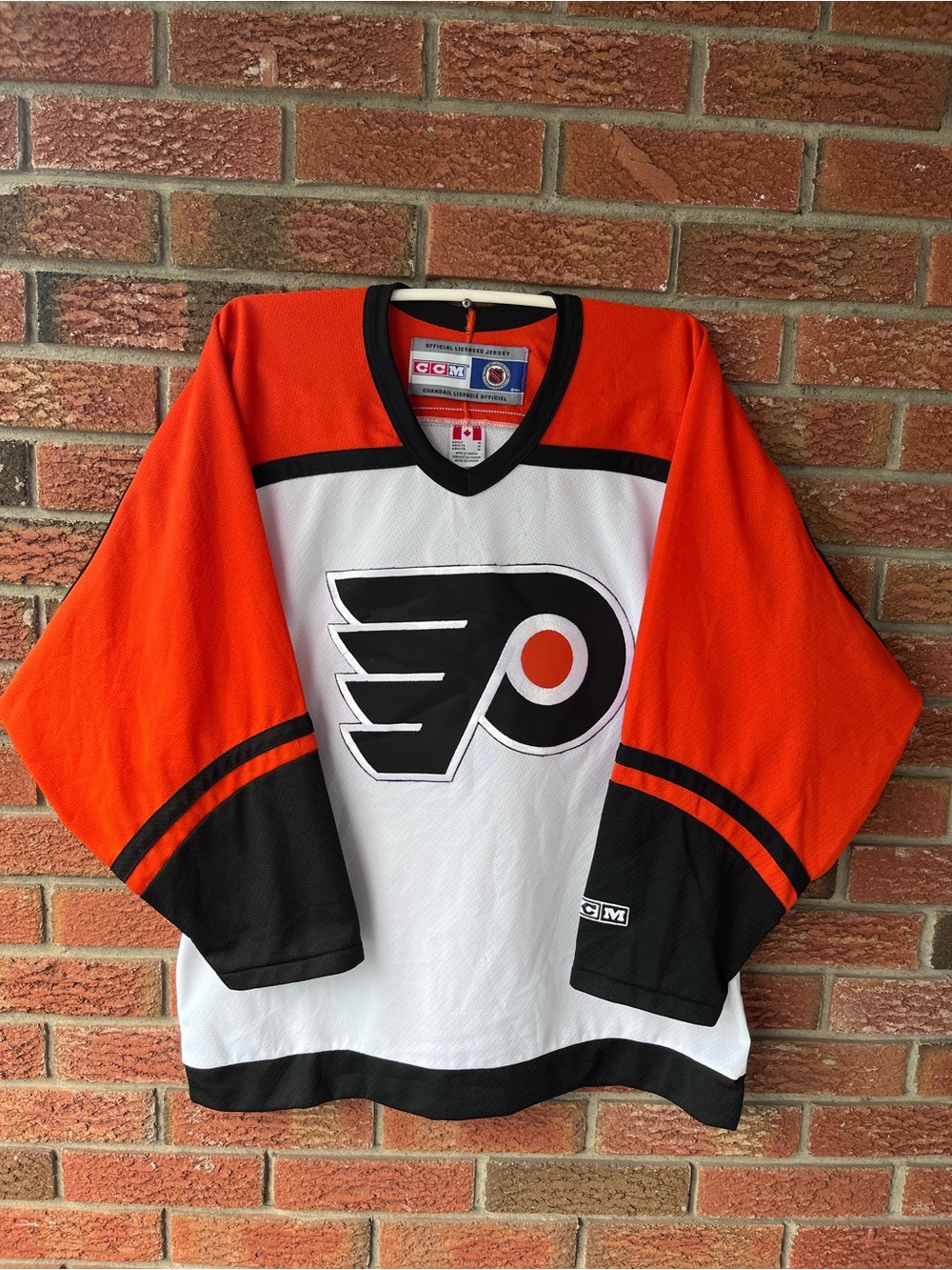 CCM Philadelphia Flyers Hockey Jersey men’s medium